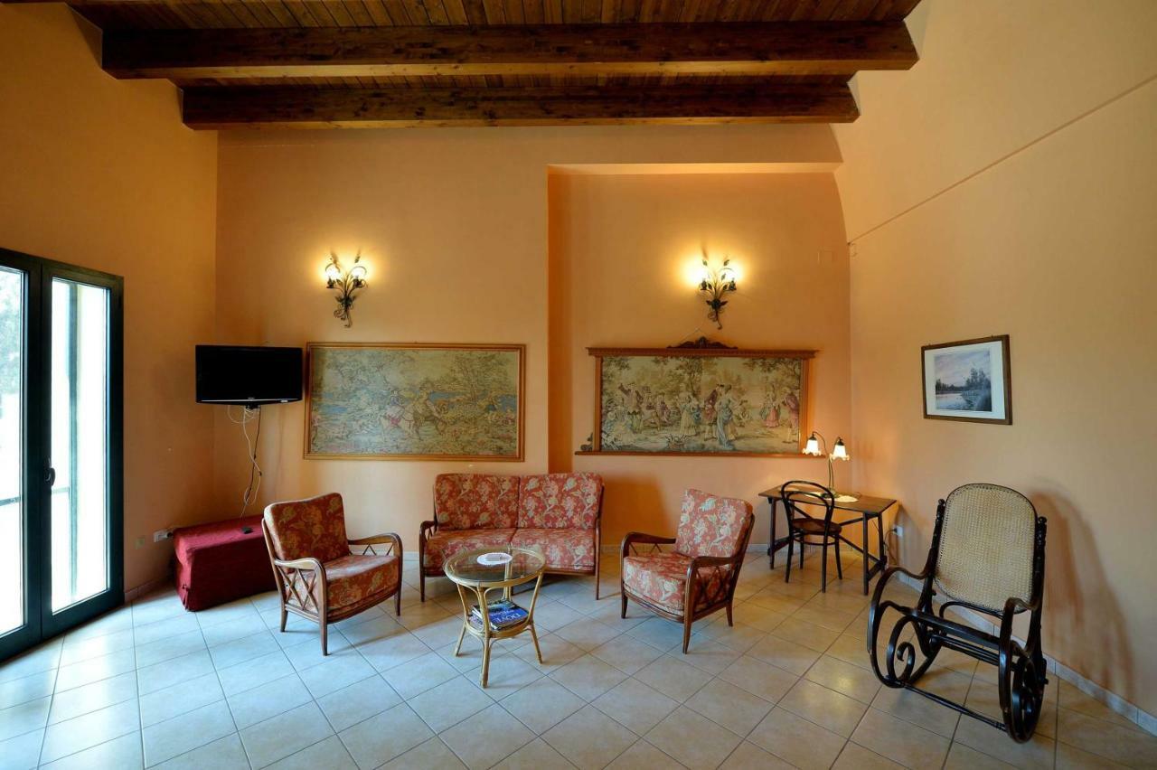Agriturismo Santa Chiara Alezio Exteriér fotografie
