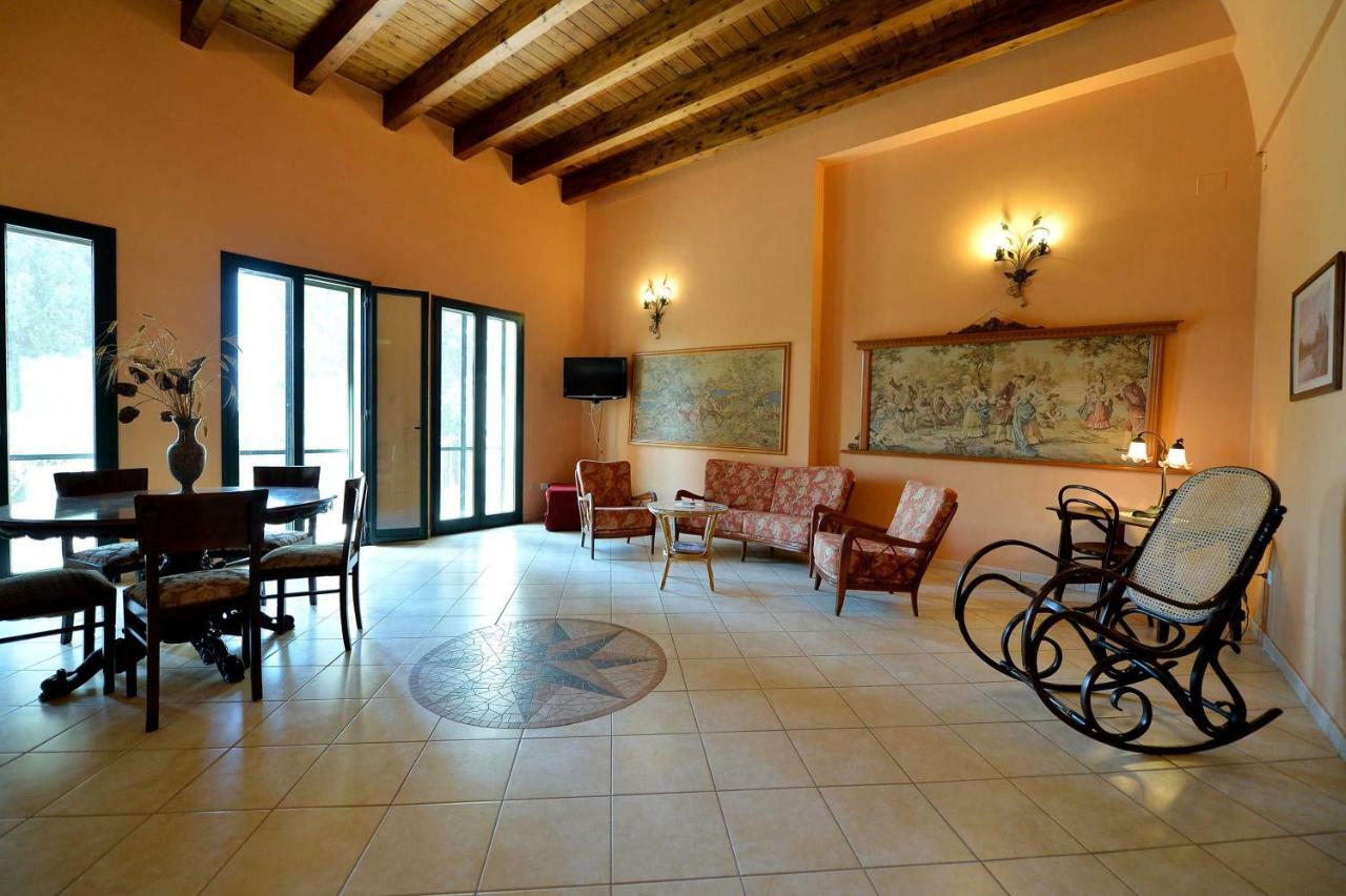 Agriturismo Santa Chiara Alezio Exteriér fotografie
